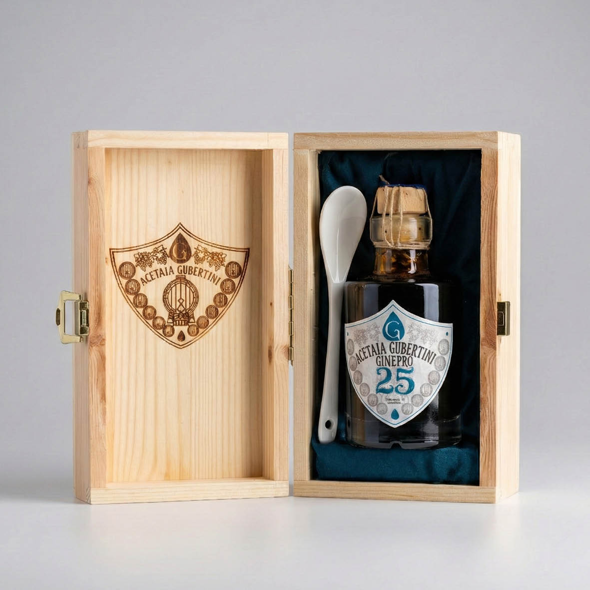 25 anni Ginepro Balsamico Invecchiato Gran Riserva del Fondatore Acetaia Gubertini - immagine 6